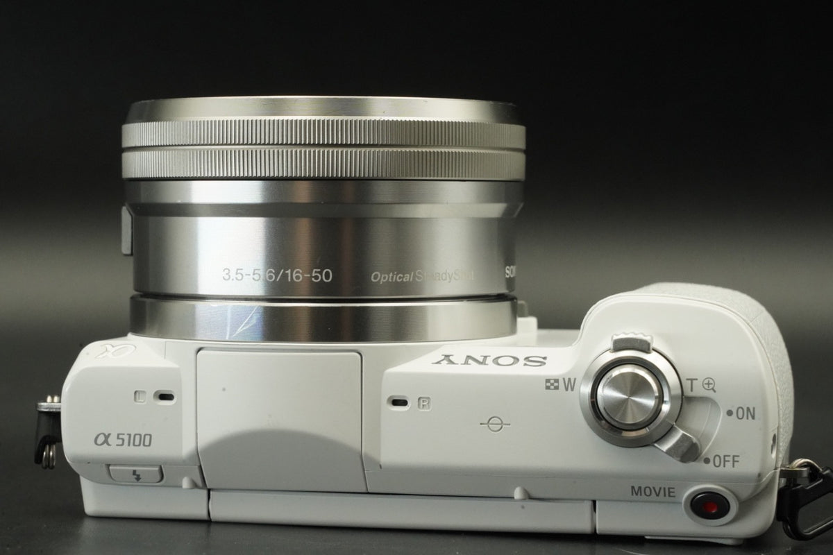 Sony Alpha a5100 Mirrorless Digital Camera White -4427 cuts- US STOCK #11819