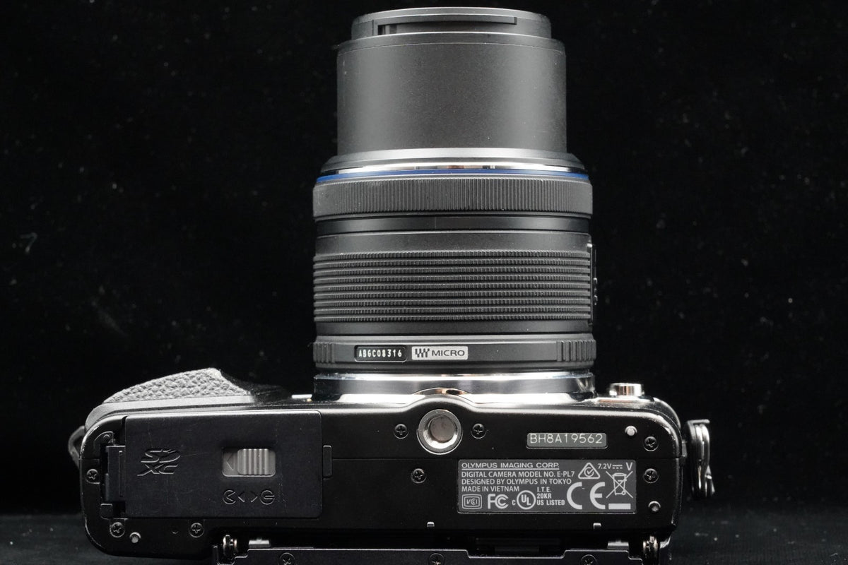 Olympus PEN E-PL7 Digital Camera Black with Lens US STOCK #9721