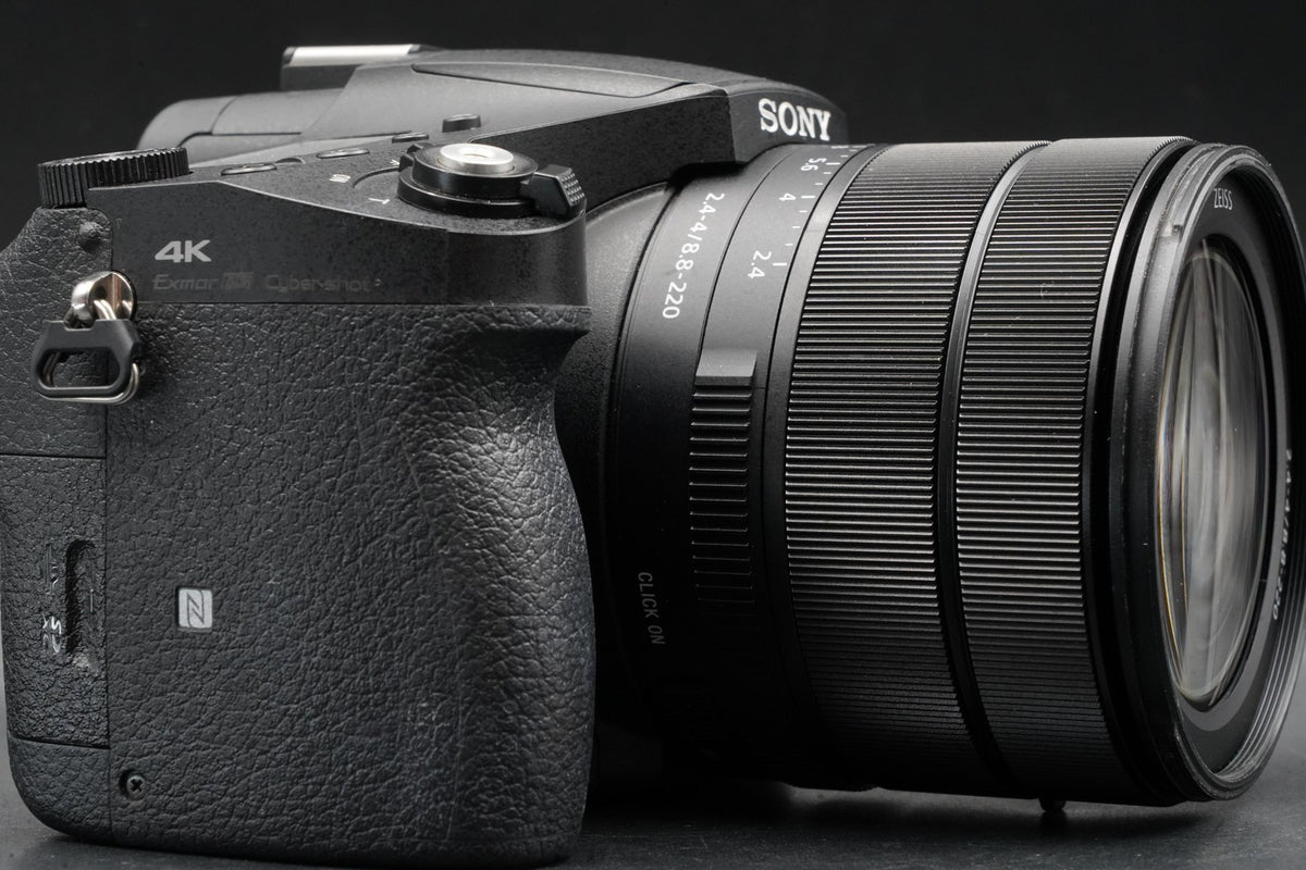 Cámara digital Sony Cyber-Shot RX10 IV 20,1 MP DSC-RX10M4 casi sin usar #11127