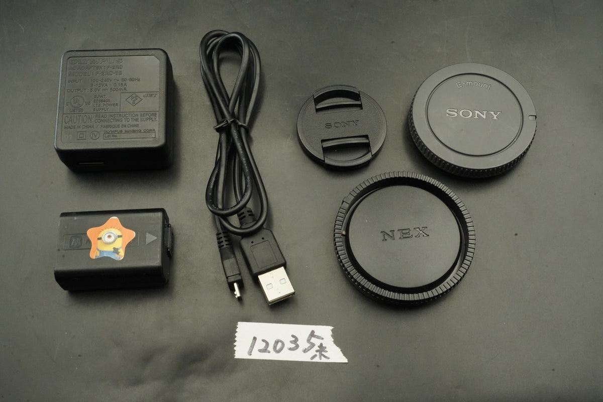Sony A6400 Mirrorless Digital Camera with 2 Lenses Black -19894 cuts- #12035