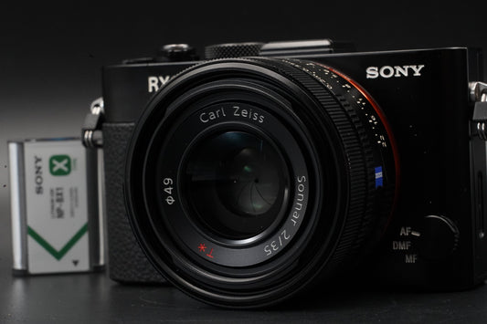 English OK [US Duty Paid] Sony Cyber-shot DSC-RX1 Compact Digital Camera 10643