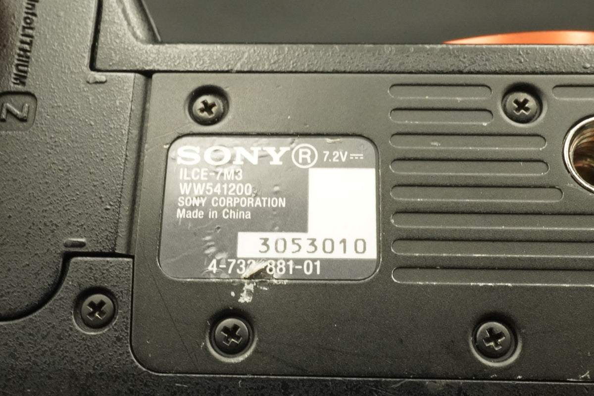 Sony Alpha a7 III ILCE-7M3 Digital Camera -280434 cuts- 12386