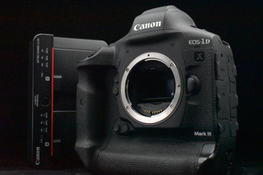 [US Duty Paid] Canon EOS-1DX Mark III Digital SLR Camera 8478
