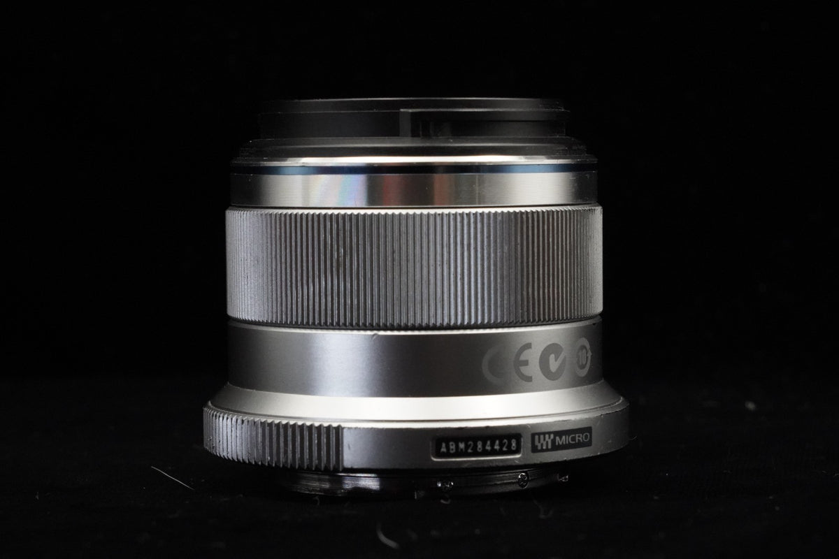 Olympus M.ZUIKO DIGITAL 45mm f/1.8 Lens Silver Japan US STOCK #11260