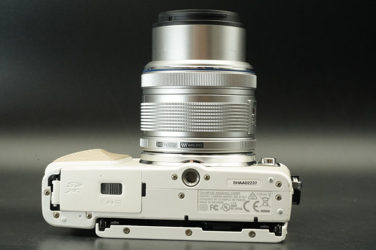 Olympus PEN E-PL7 Digital Camera White with 14-42mm Lens US STOCK #10166