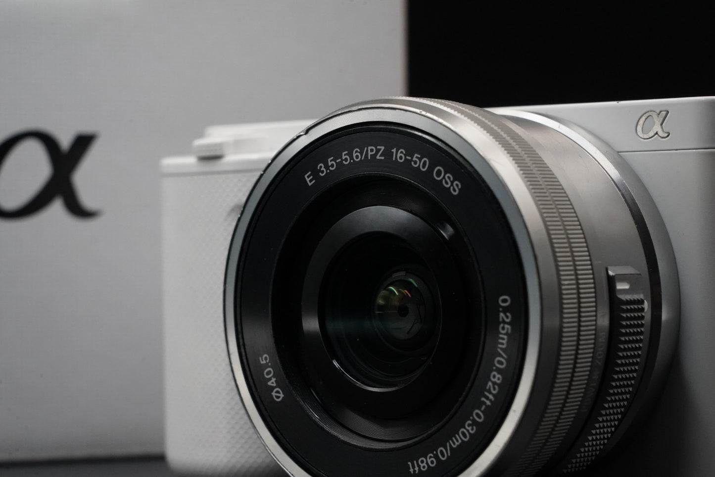 Sony Alpha ZV-E10 with Lens Mirrorless Vlog Camera White US Duty Paid 10469