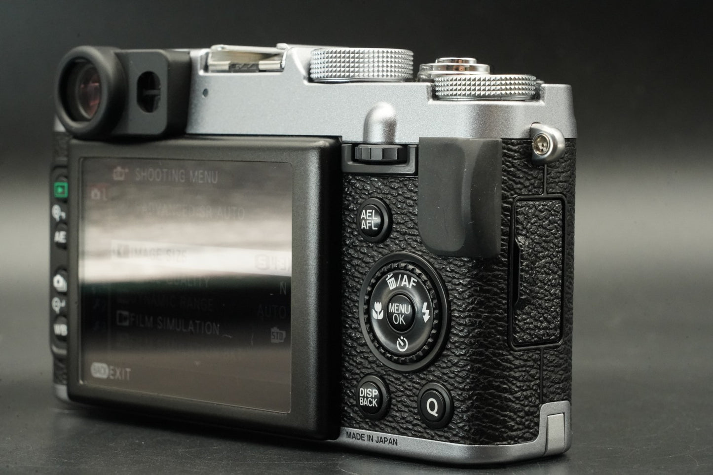 Fujifilm Fuji X Series X20 12.0MP Digital Camera Silver ALMOST UNUSED 11531