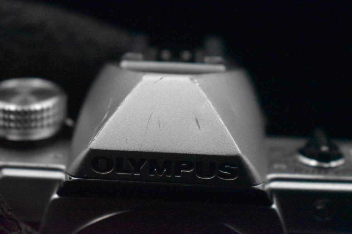 [US Duty Paid] Olympus OM-D E-M10 Mark II 16.1MP Digital Camera Silver 8939