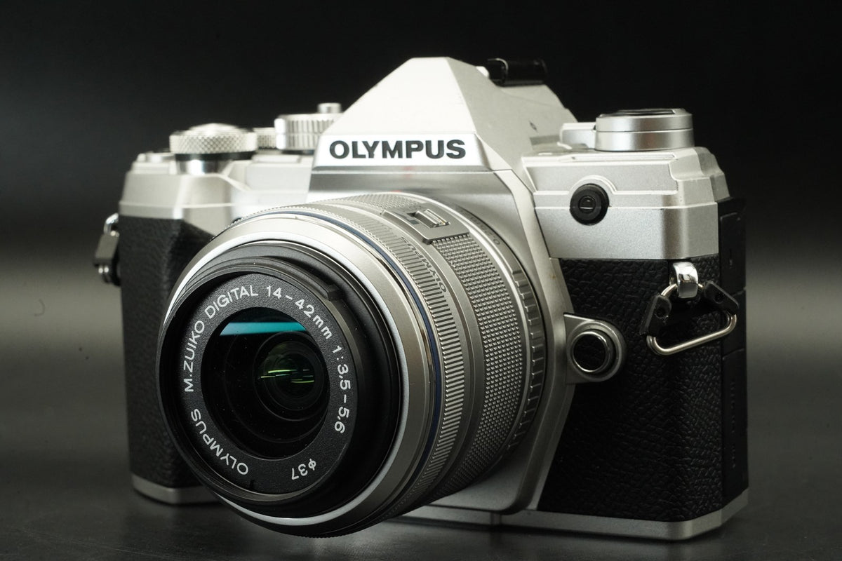 Olympus OM-D E-M5 Mark III w/ 14-42mm Lens Digital Camera -6868 cut- #12380