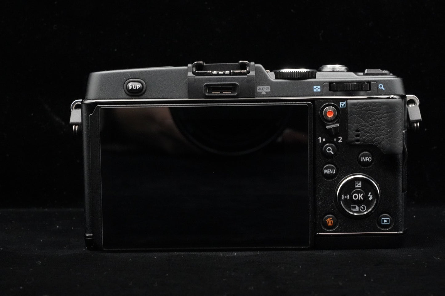 Olympus PEN E-P5 Black Body Wifi Digital Camera From CAL US Duty Paid 9587