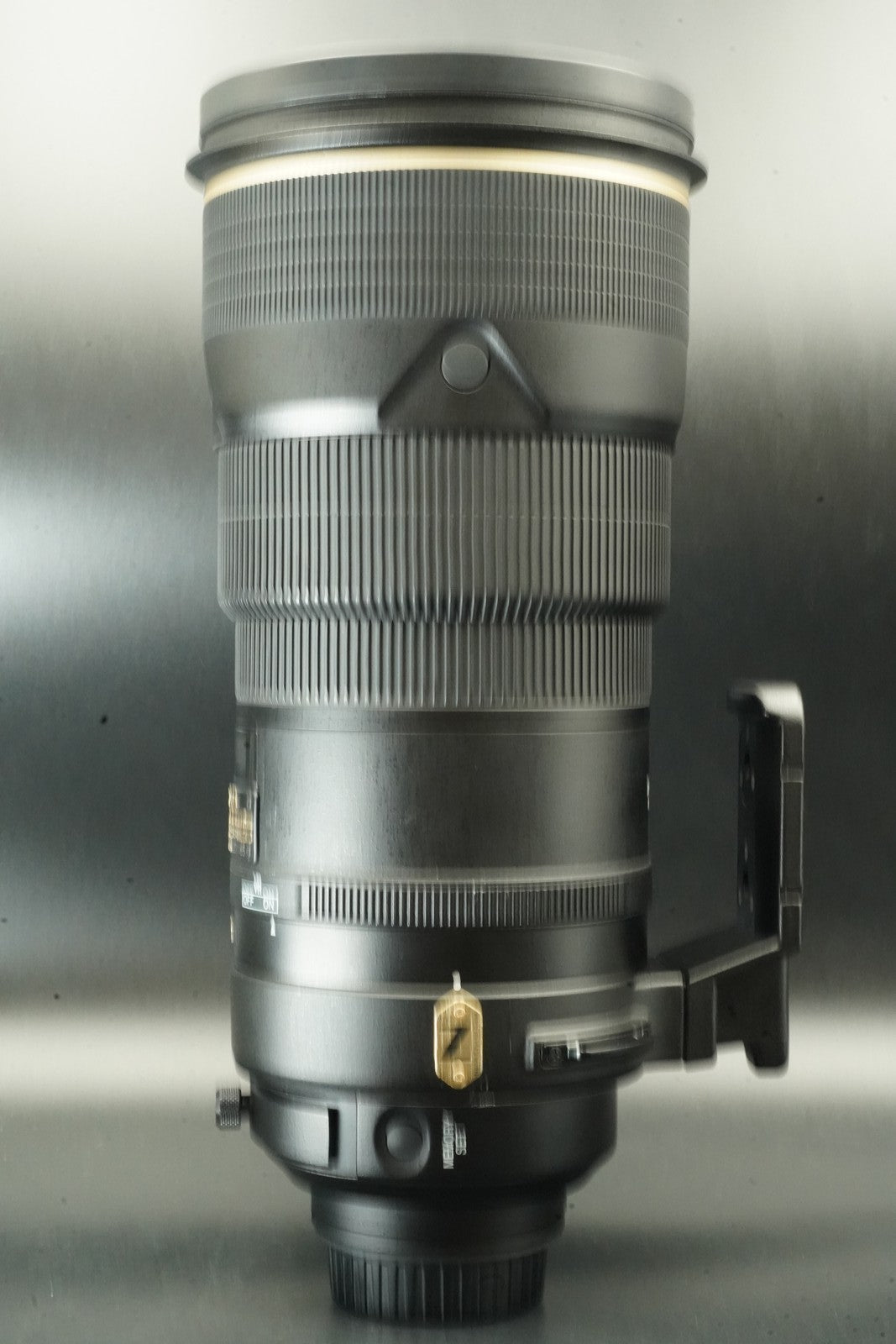 Nikon AF-S NIKKOR 300mm f/2.8 G II ED VR Lens #12385