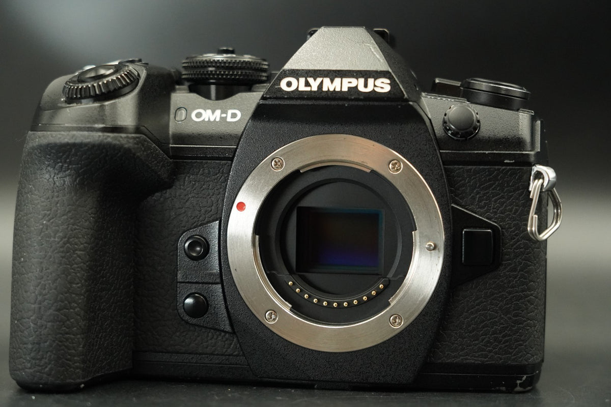 Appareil photo numérique Olympus OM-D E-M1 Mark II boîtier noir - 273314...