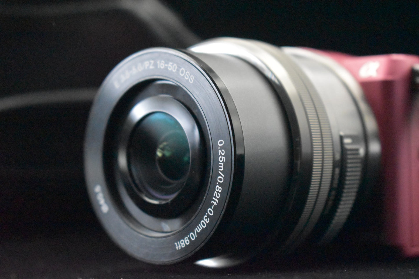 [US Duty Paid] Sony Alpha a5000 Mirrorless Digital Camera with Lens Pink 9101