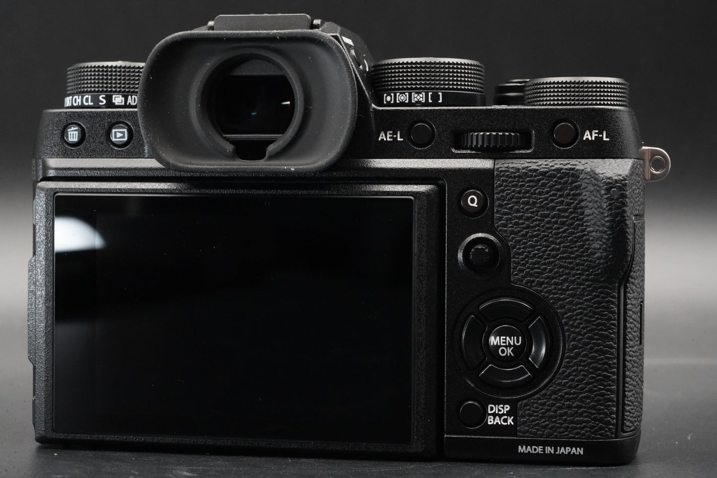 Fujifilm X-T2 Mirrorless Digital Camera ALMOST UNUSED 10804