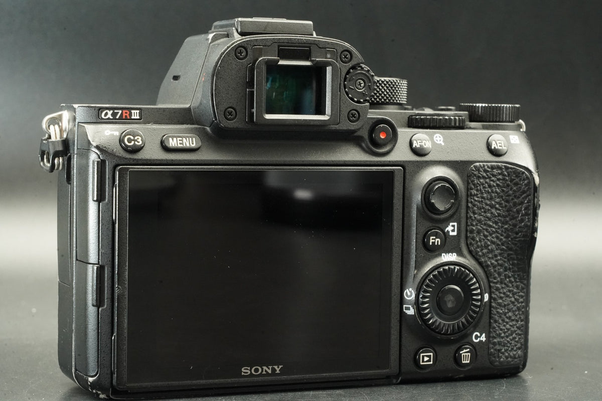 Sony A7R III ILCE-7RM3 Mirrorless digital camera English OK -106K cut-# 12089