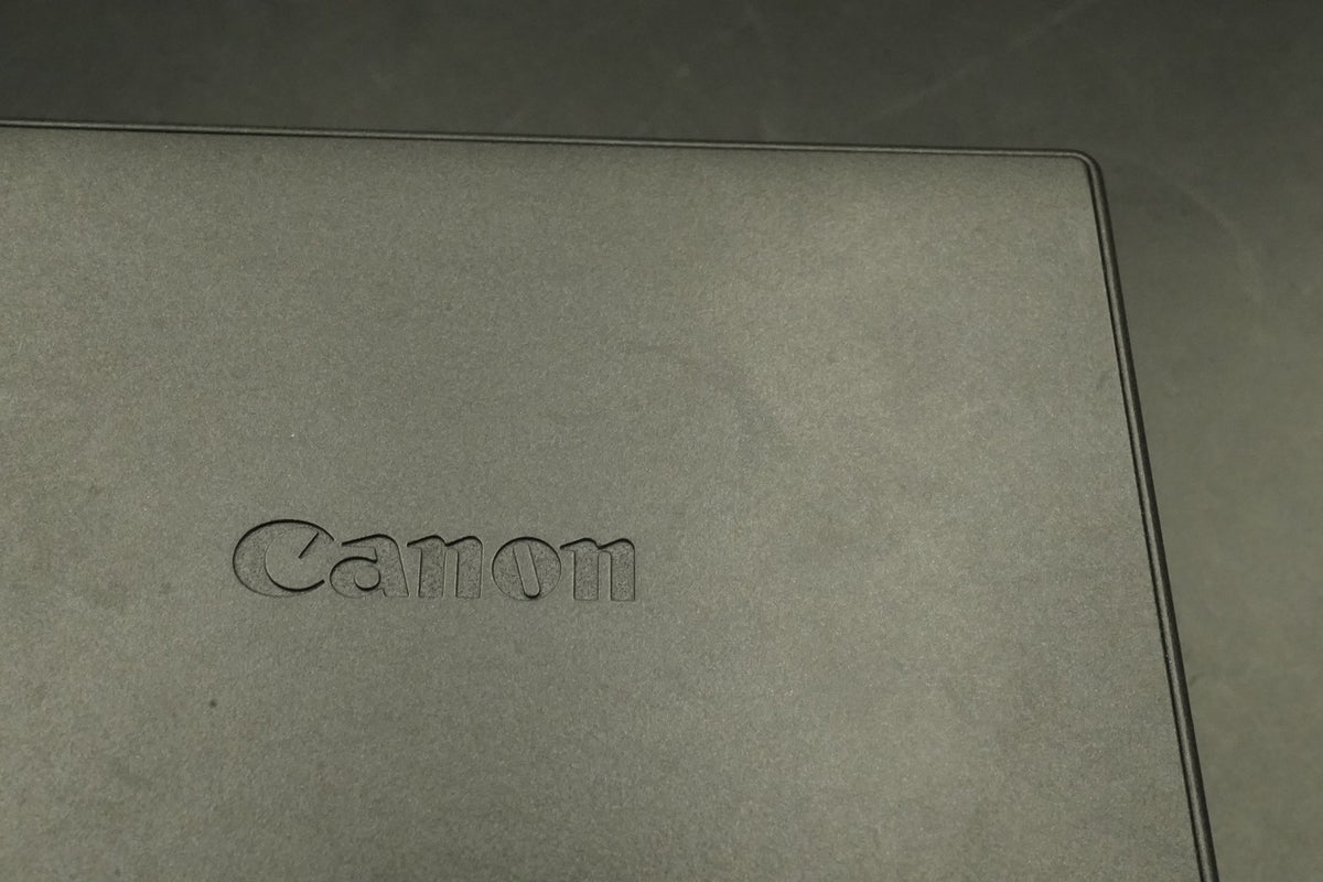 Canon EOS R7 Mirrorless Digital Camera -119K cut- #12145