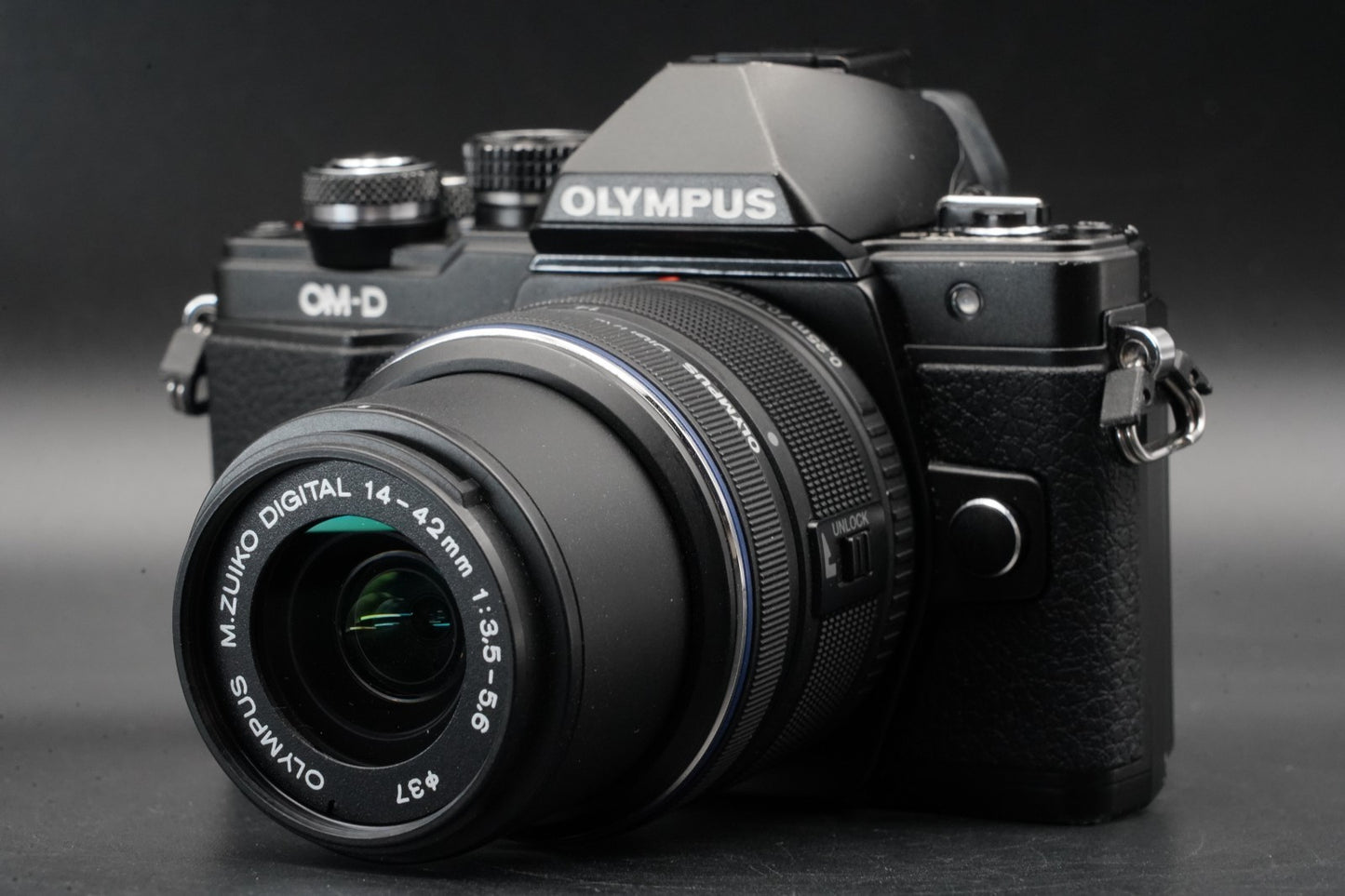 Olympus OM-D E-M10 Mark II 16.1MP Digital Camera Black w/ 2 Lens 11241-2