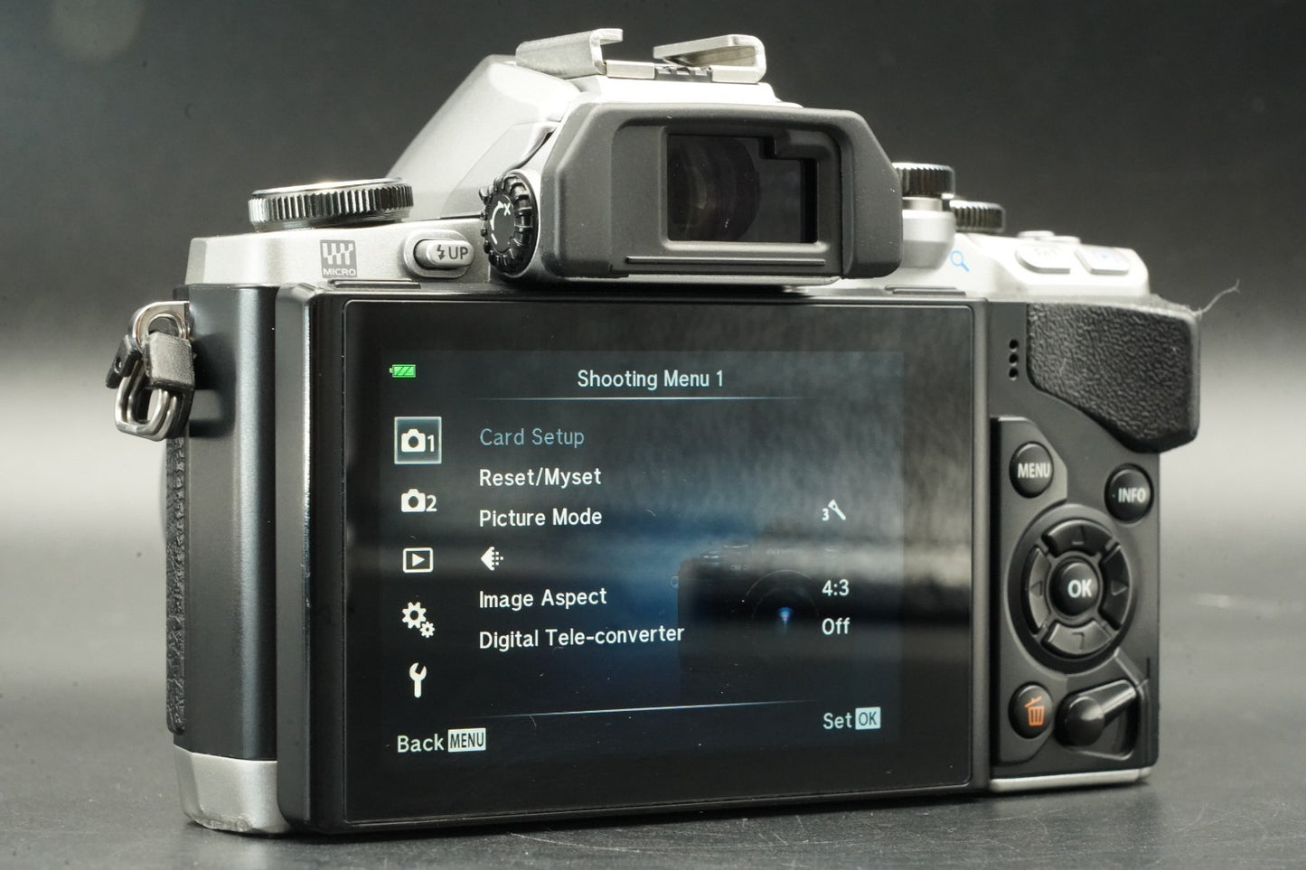 Olympus OM-D E-M10 16.1MP Digital SLR Camera Silver + 14-42mm Lens  11517
