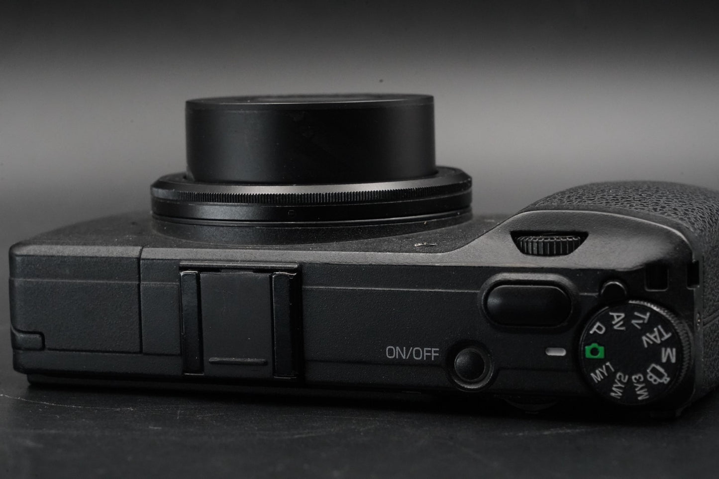 RICOH GR 16.2MP Digital Compact Camera Black JAPAN US Duty Paid 10831