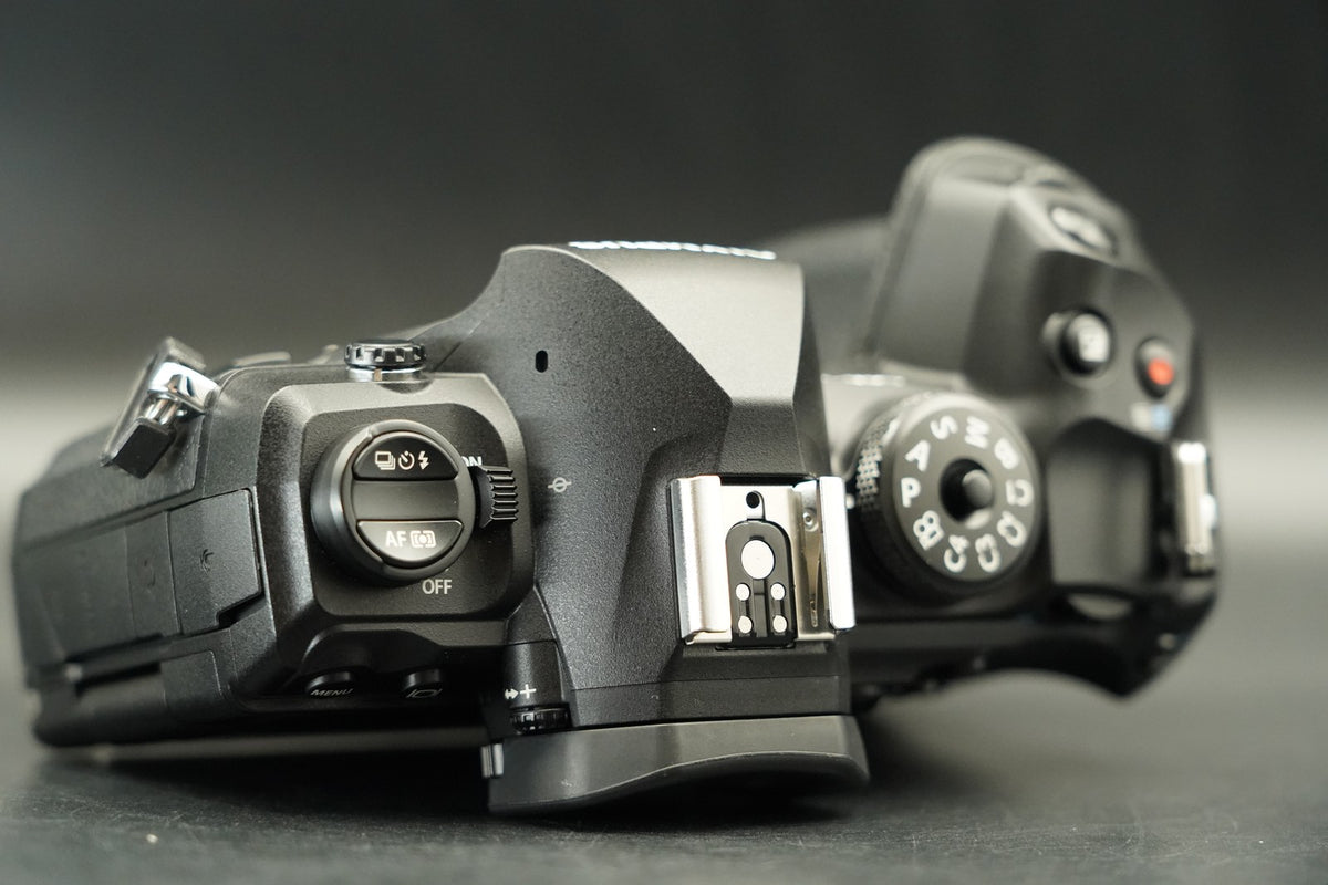 OLYMPUS OM System OM-1 20.4MP Mirrorless Camera -739 cuts- #12216