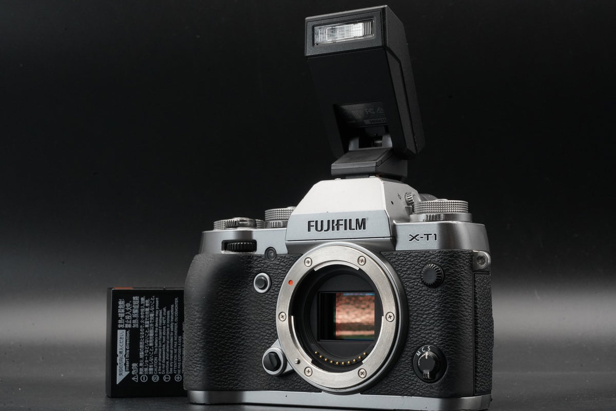 Fujifilm X-T1 16.3MP Mirrorless Digital Camera Black US STOCK #11267