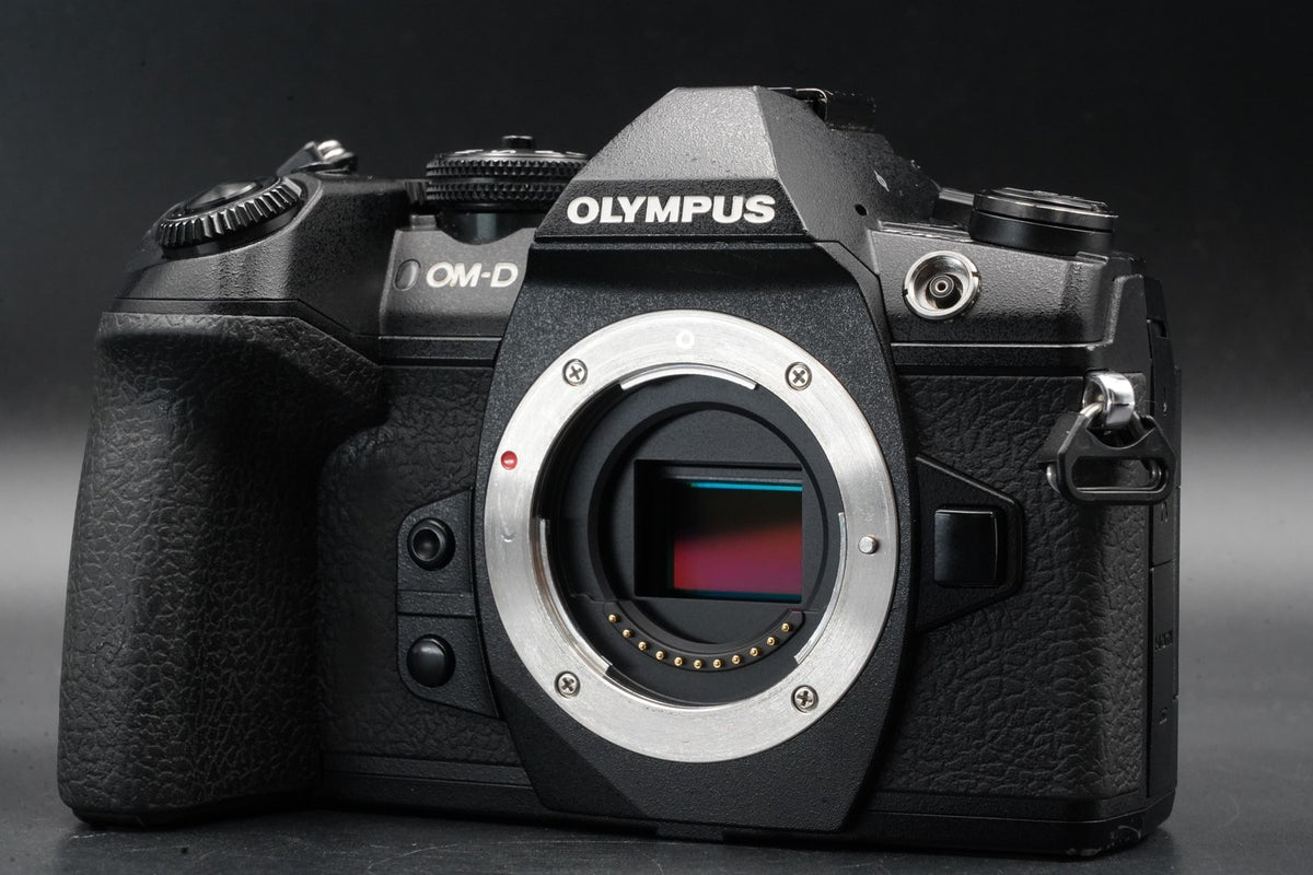 Appareil photo numérique Olympus OM-D E-M1 Mark II boîtier noir US STOCK...