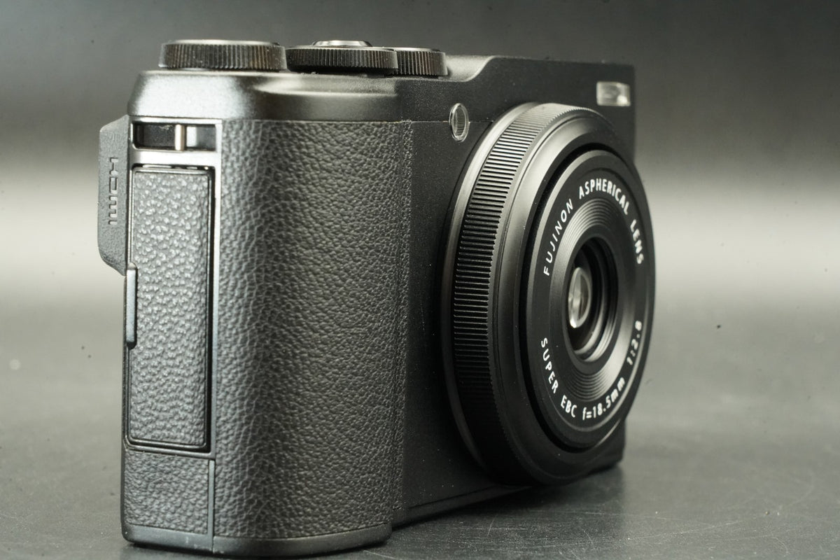 Fujifilm Fuji XF10 Compact Digital Camera Black #12099