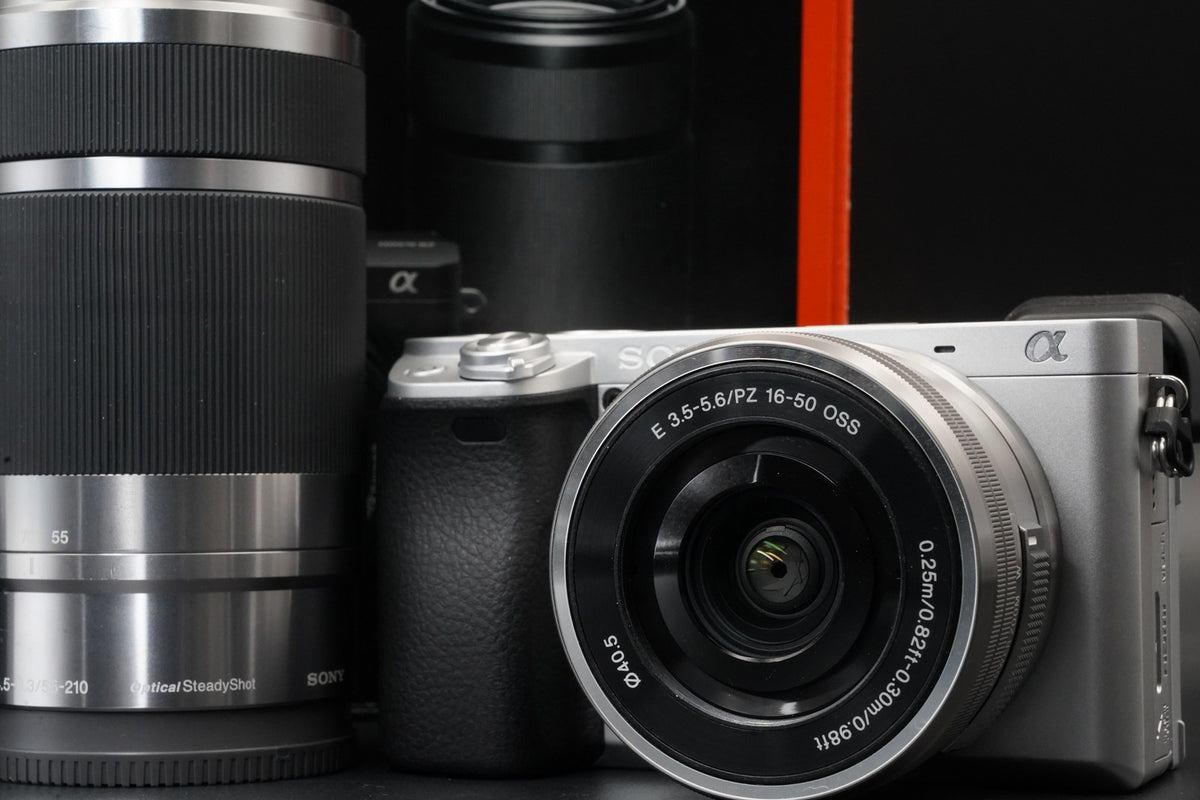 Sony Alpha A6400 Mirrorless Digital Camera with Lens Silver US STOCK #10607