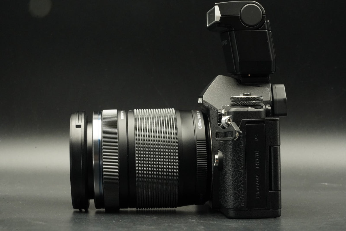 Olympus OM-D E-M5 Mark II w/ M.ZUIKO 14-150 Lens Black -19392 cuts- #11473