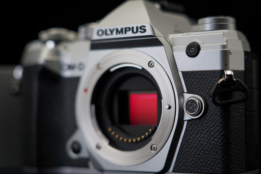 Olympus OM-D E-M5 Mark III 20.4MP Mirrorless Digital Camera US STOCK #10031