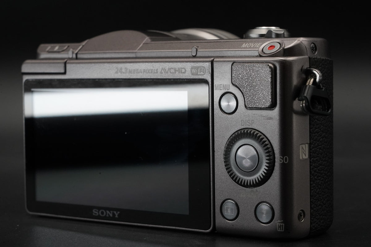 Sony Alpha a5100 Mirrorless Digital Camera with Lens Silver US STOCK #11055