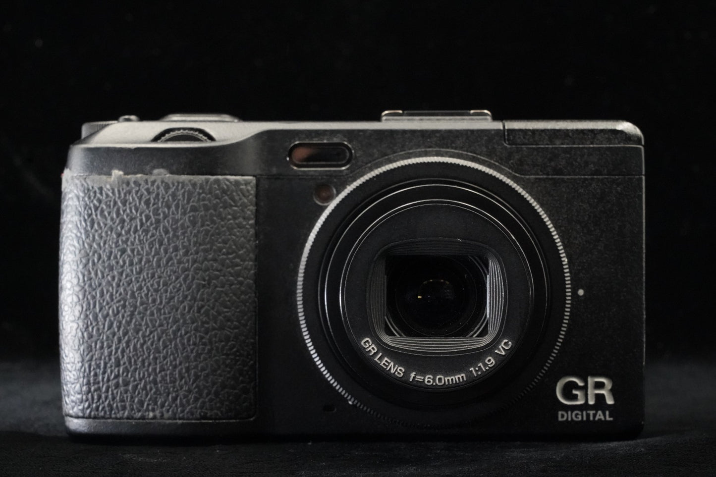 [US Duty Paid] Ricoh GR Digital IV 10.4MP Digital Camera Black 9673