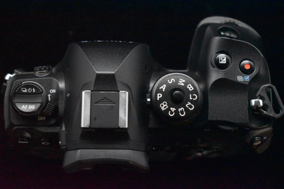 [US Duty Paid] OLYMPUS OM System OM-1 20.4MP Spiegellose Kamera 8244