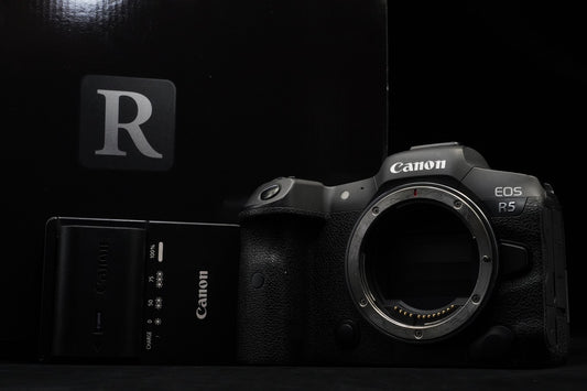 Canon EOS R5 Mirrorless Digital Camera US Duty Paid Excellent Condition 10349