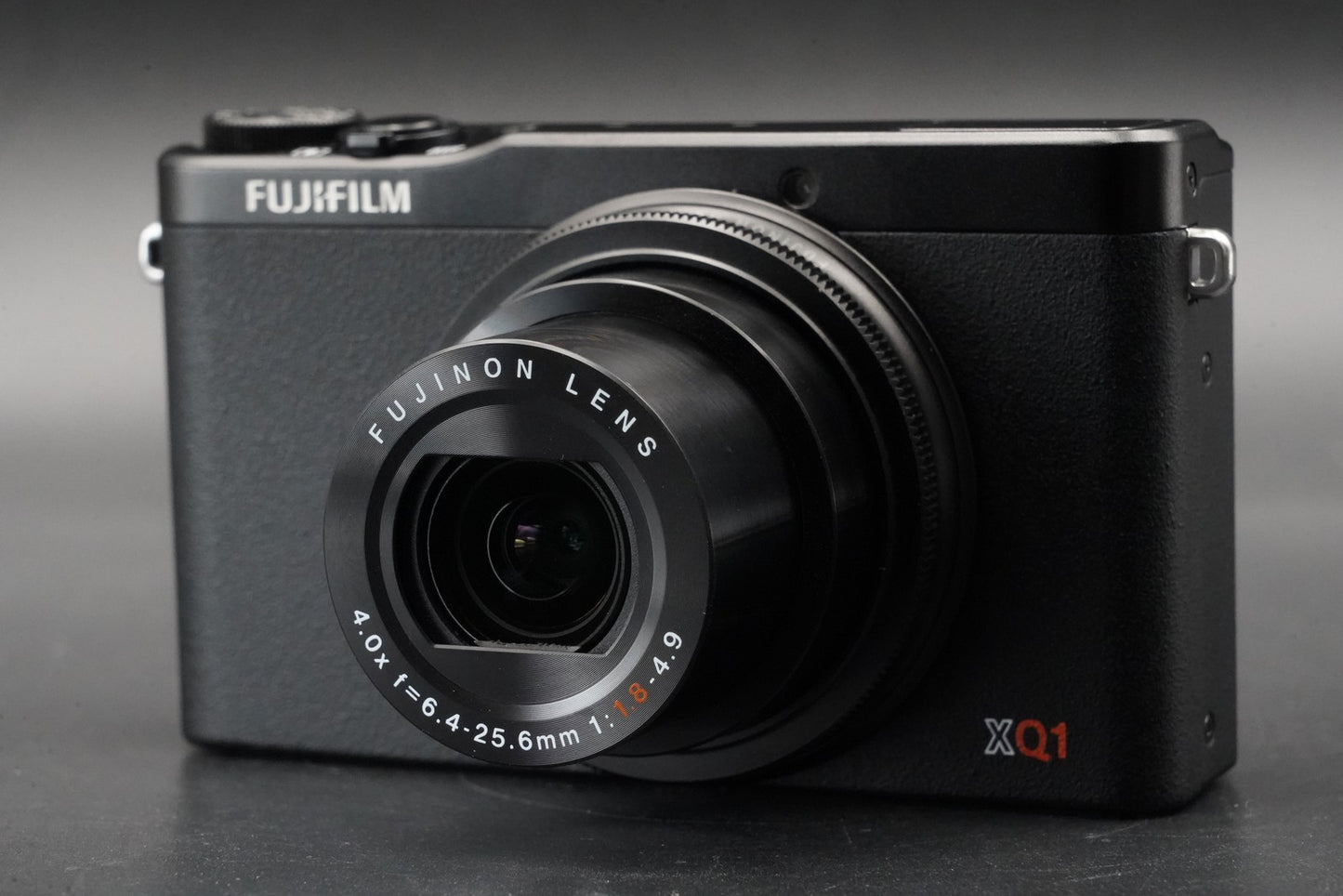 Fujifilm XQ1 Compact Digital Camera Point and Shoot Black ALMOST UNUSED 11021