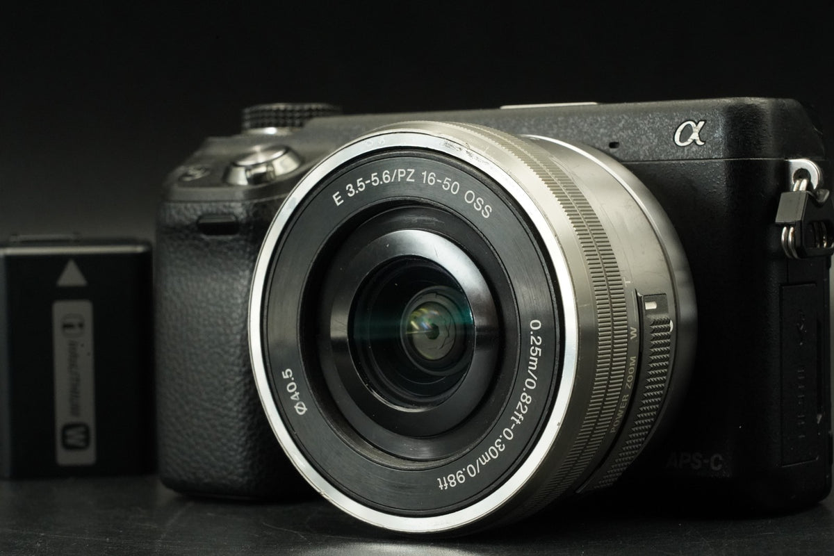 Sony α NEX-6 Digital Camera w/ 16-50mm PZ Lens ENGLISH OK -11701 cut- #12455