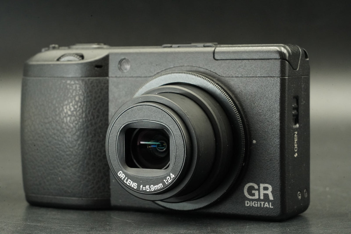 RICOH GR DIGITAL II 10.1 MP Compact Camera -8838 cuts- #12466