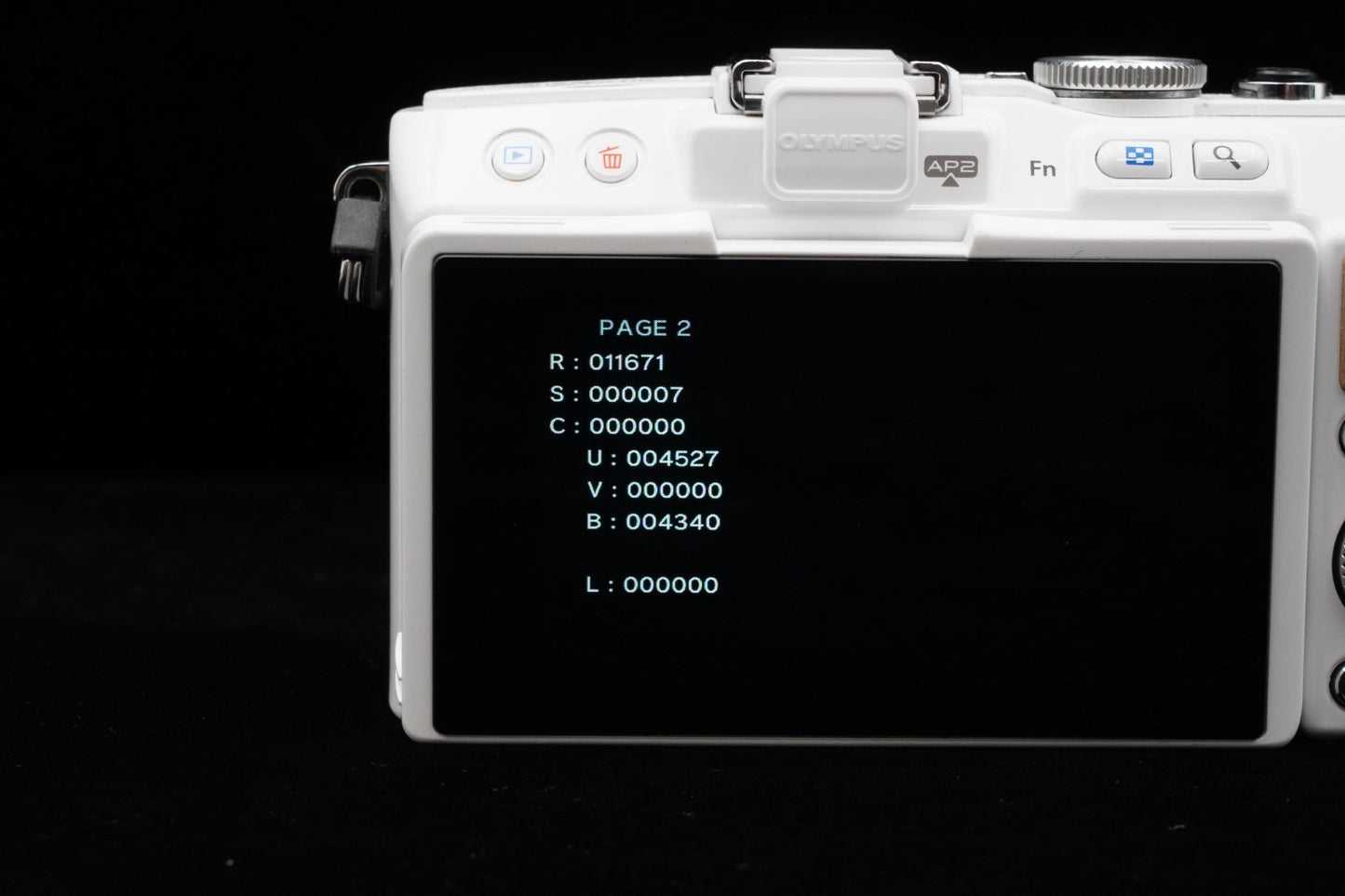 Olympus Pen Lite E-PL5 White Mirrorless Digital Camera US Duty Paid 10244