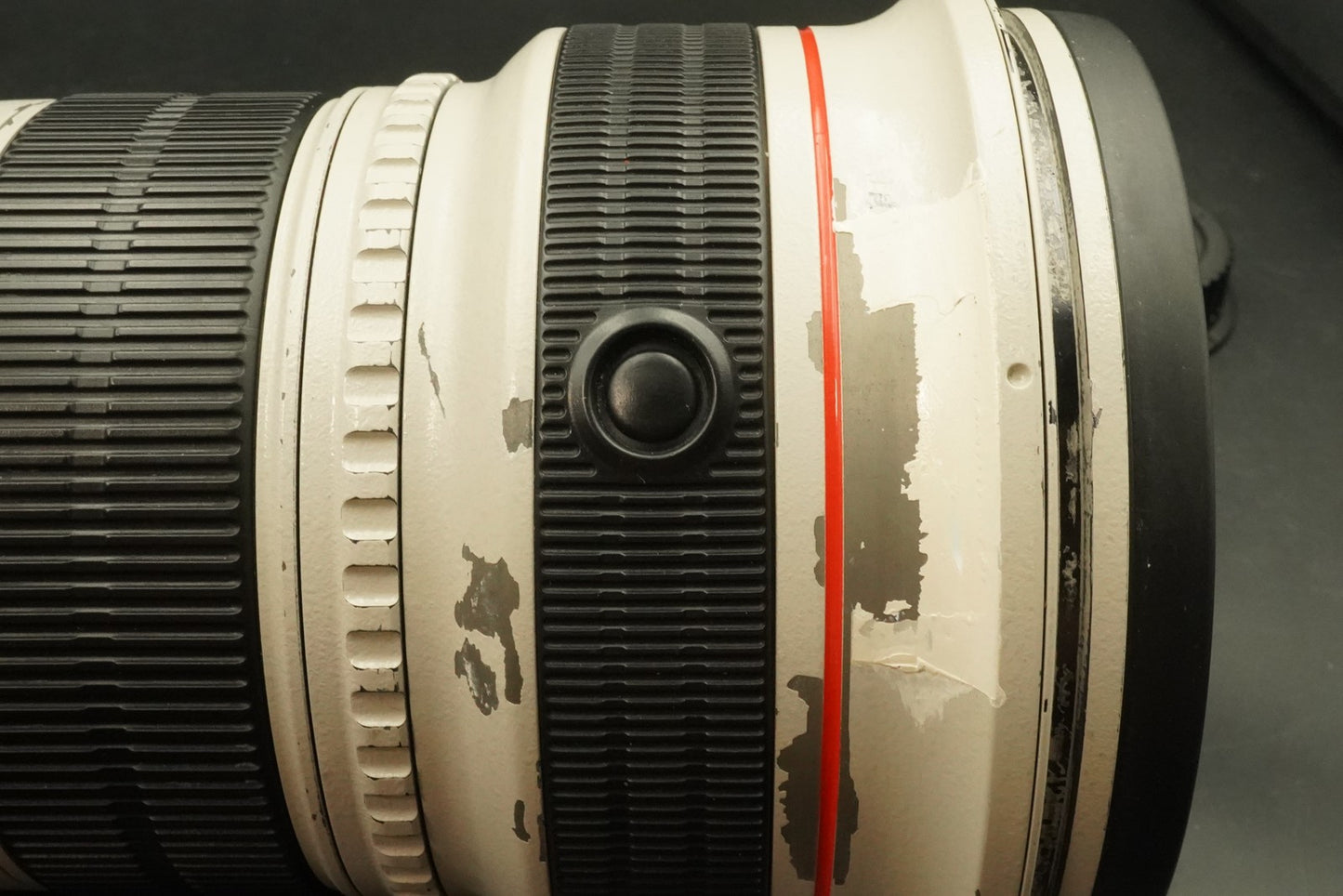 Canon EF 300mm F/2.8 L IS USM Lens w/ BOX #11805