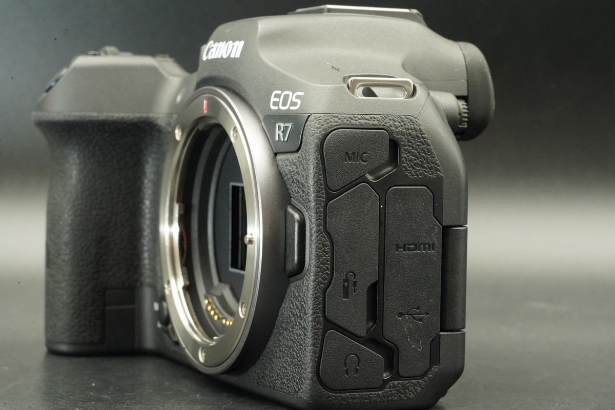 Canon EOS R7 Mirrorless Digital Camera -12% cuts- US STOCK #11669