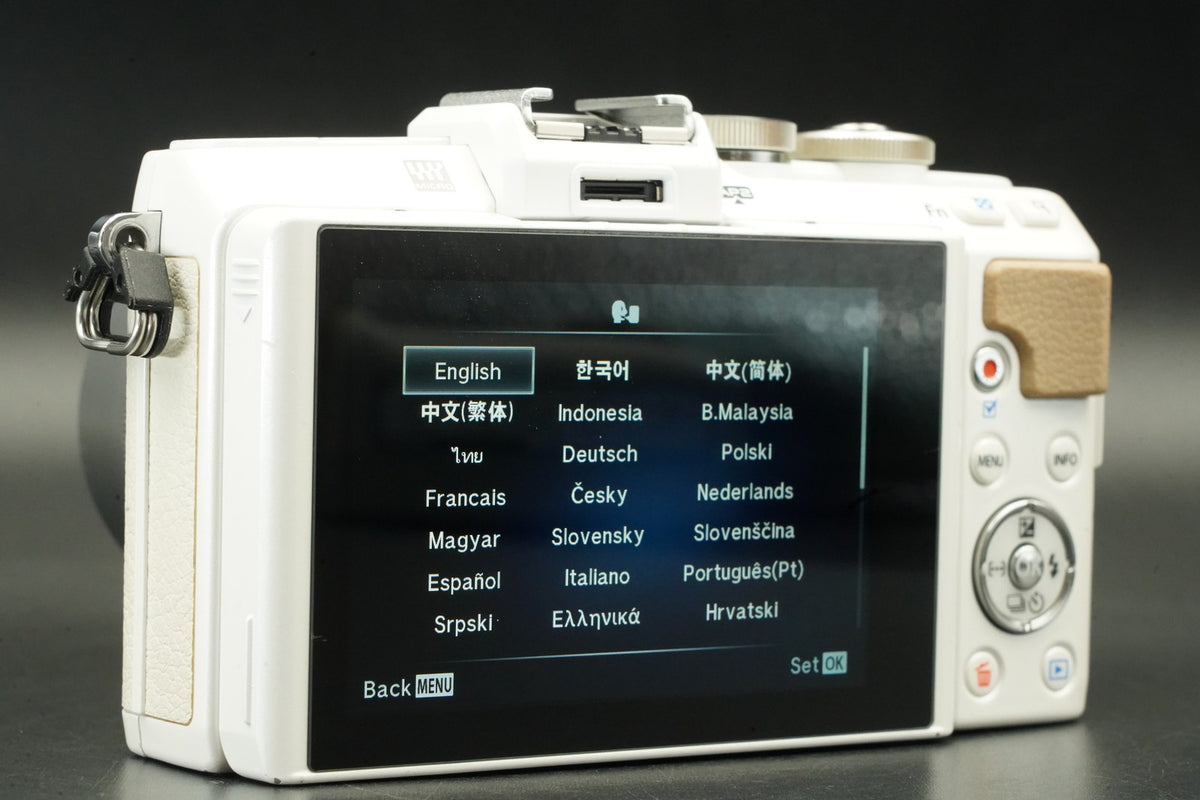Olympus PEN E-PL7 Digital Camera White with 14-42mm Lens US STOCK #12202