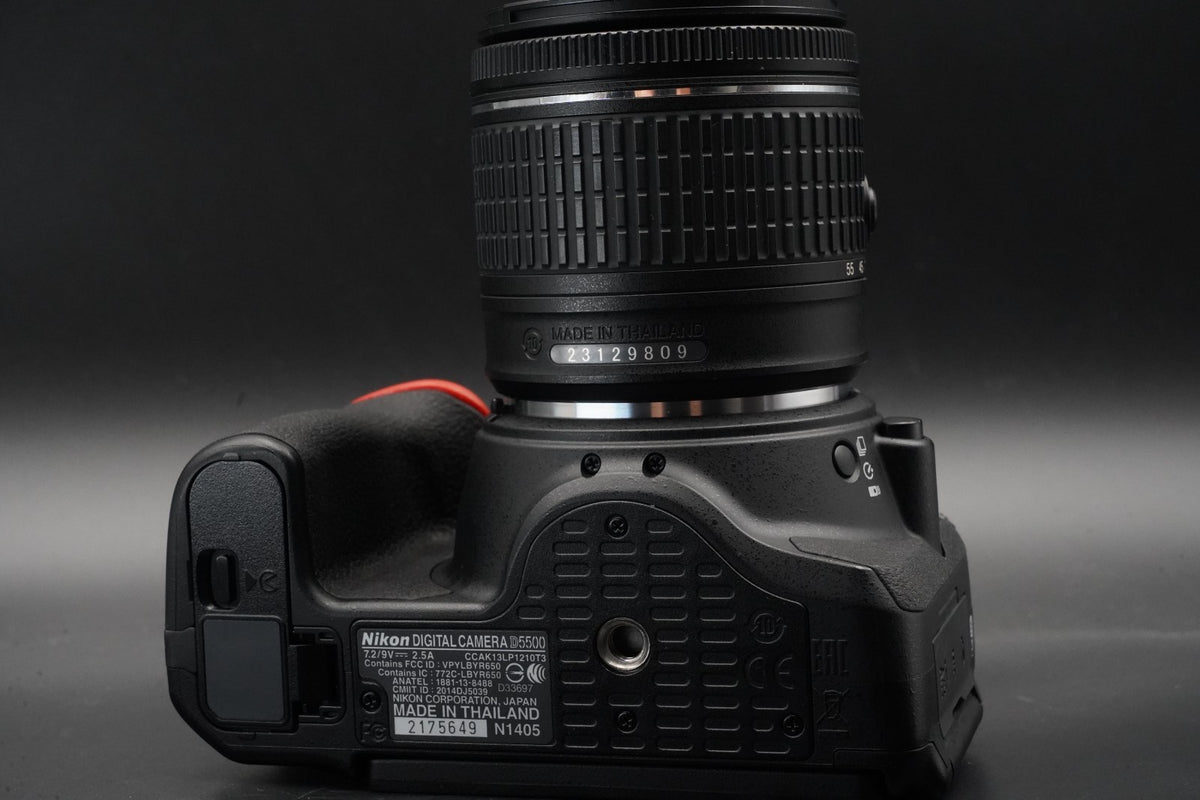 Nikon D5500 DSLR Digital Camera with AF-S Lens -8652 cuts- #10844