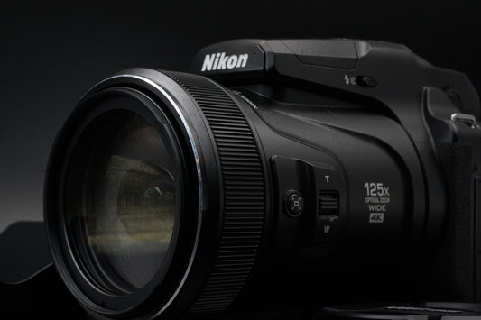 Nikon Coolpix P1000 Compact Point Shoot fotocamera digitale quasi...