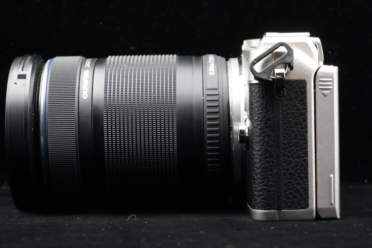 Olympus PEN E-PL7 Digital Camera Silver with 14-42mm Lens US STOCK #9544