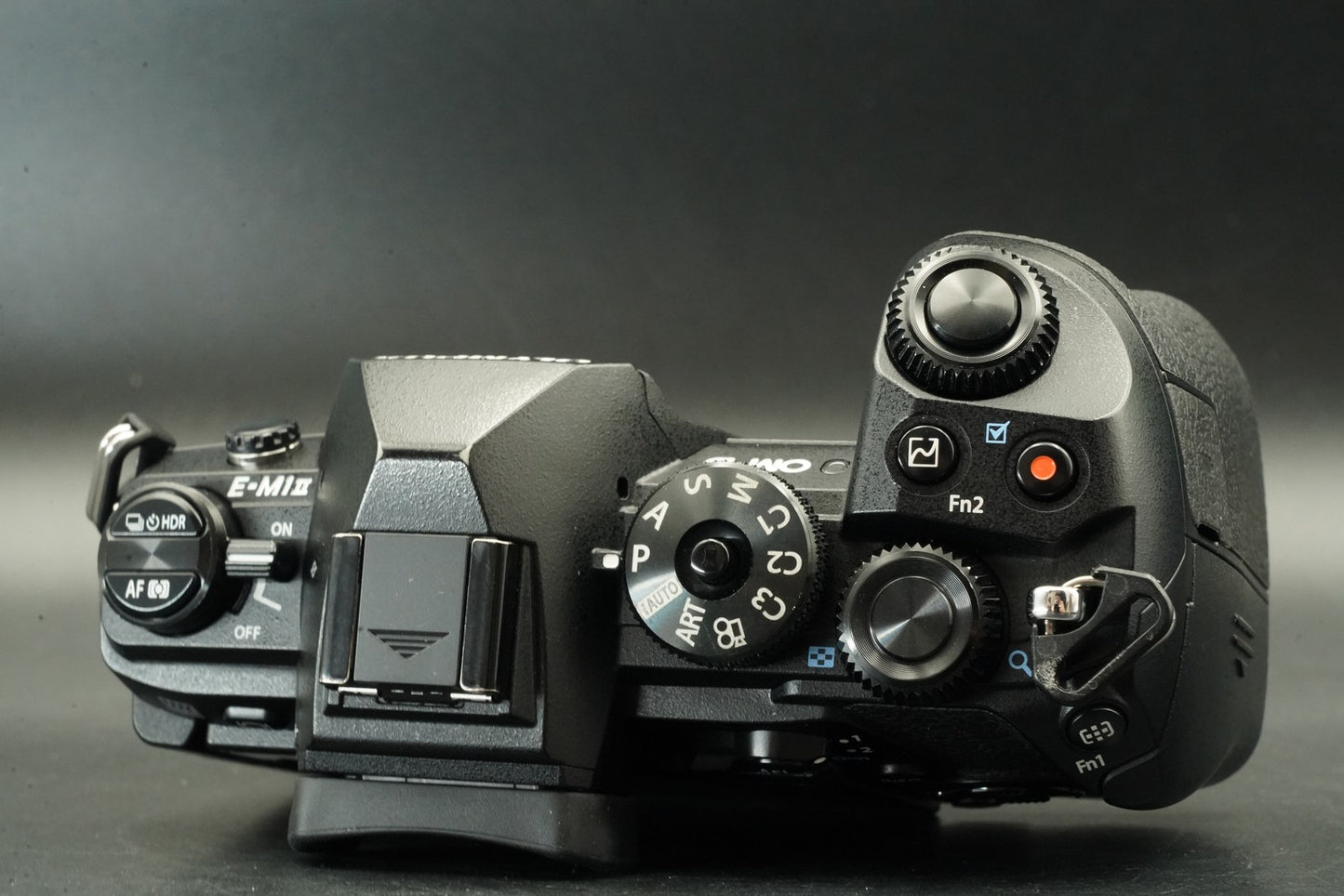 1123 cuts! Olympus OM-D E-M1 Mark II Digital Camera Black Body 11675