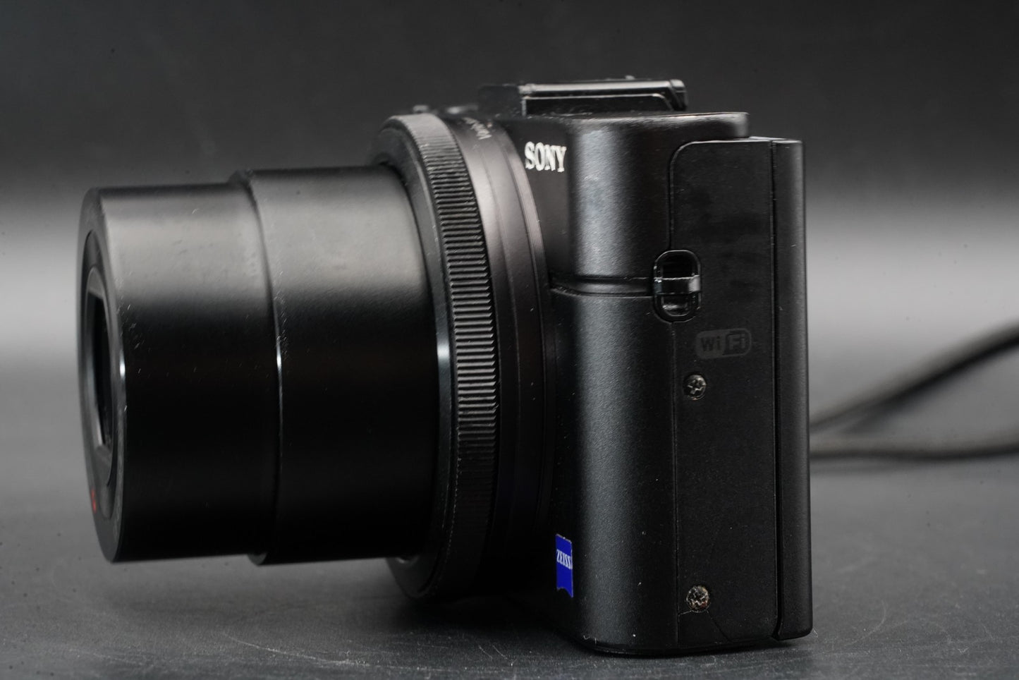 Sony Cyber-shot DSC-RX100 II M2 20.2MP Digital Camera US Duty Paid 11291