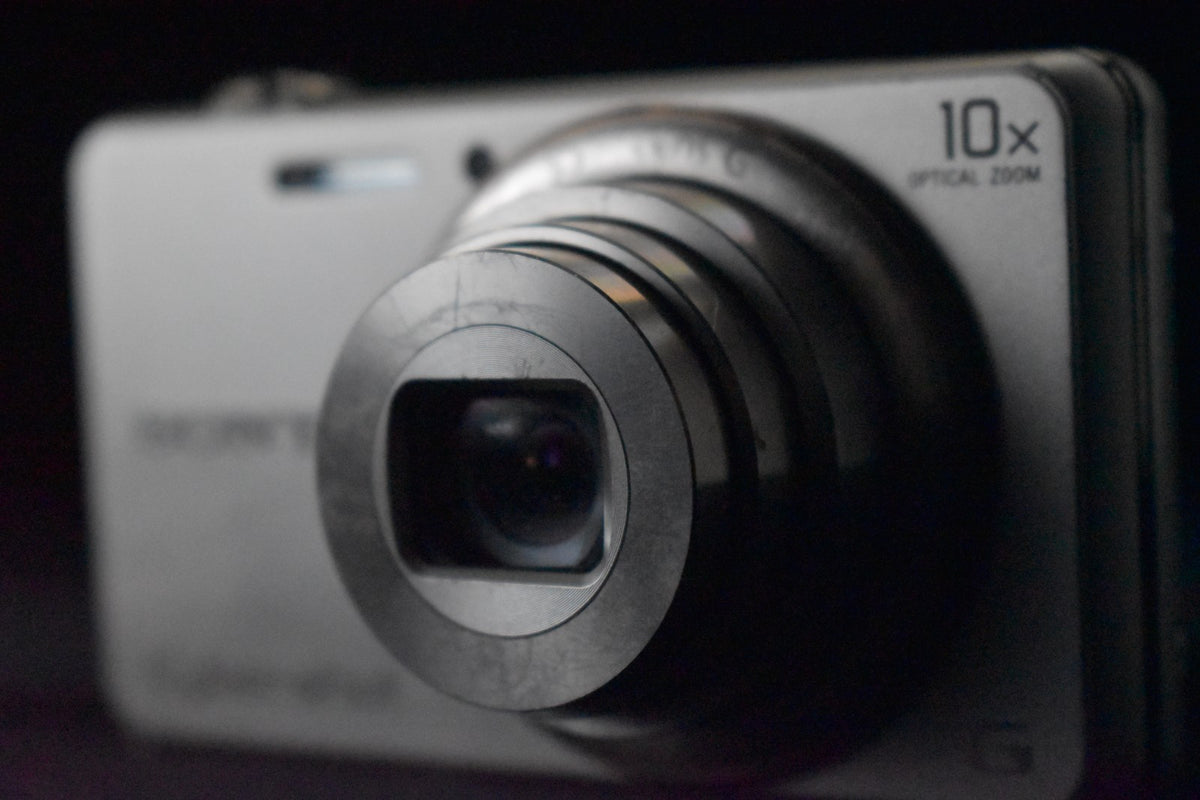 SONY Cyber-shot DSC-WX200 Digital Camera 18.2MP Silver US STOCK #7339