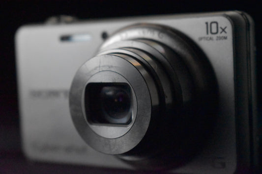 SONY Cyber-shot DSC-WX200 Digital Camera 18.2MP Silver US STOCK #7339