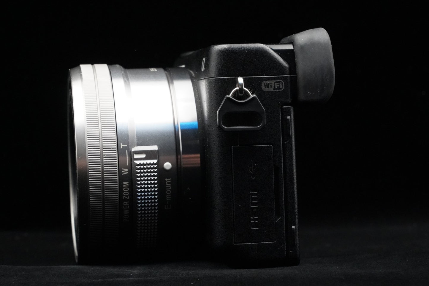 ENGLISH OK! [US Duty Paid] Sony α NEX-6 Digital Camera w/ 16-50mm PZ Lens 10239