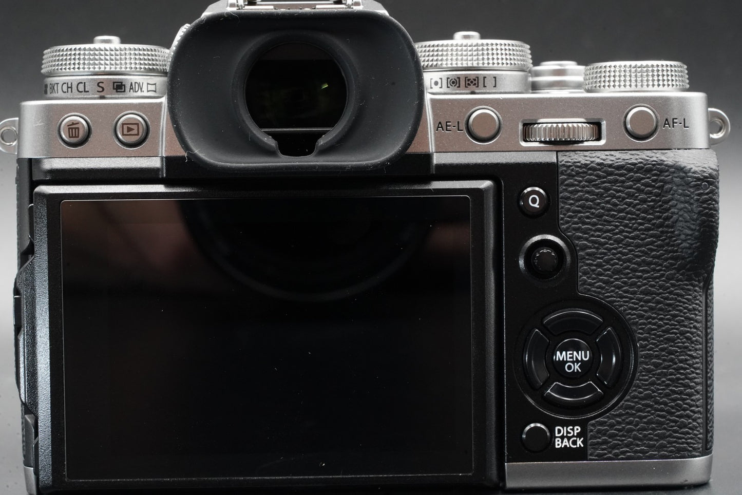 1695 cuts! Fujifilm X-T3 Mirrorless Digital Camera Silver with Lens 10702